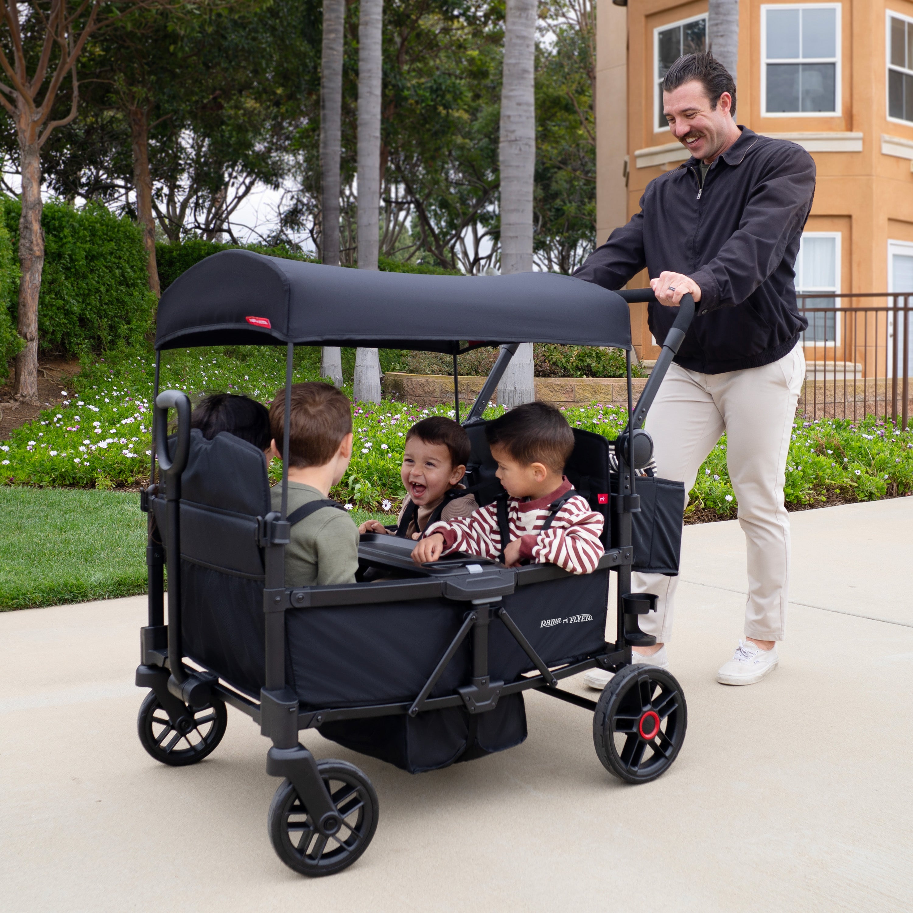 Voya™ 2.0 4-Seat Stroller Wagon – Radio Flyer