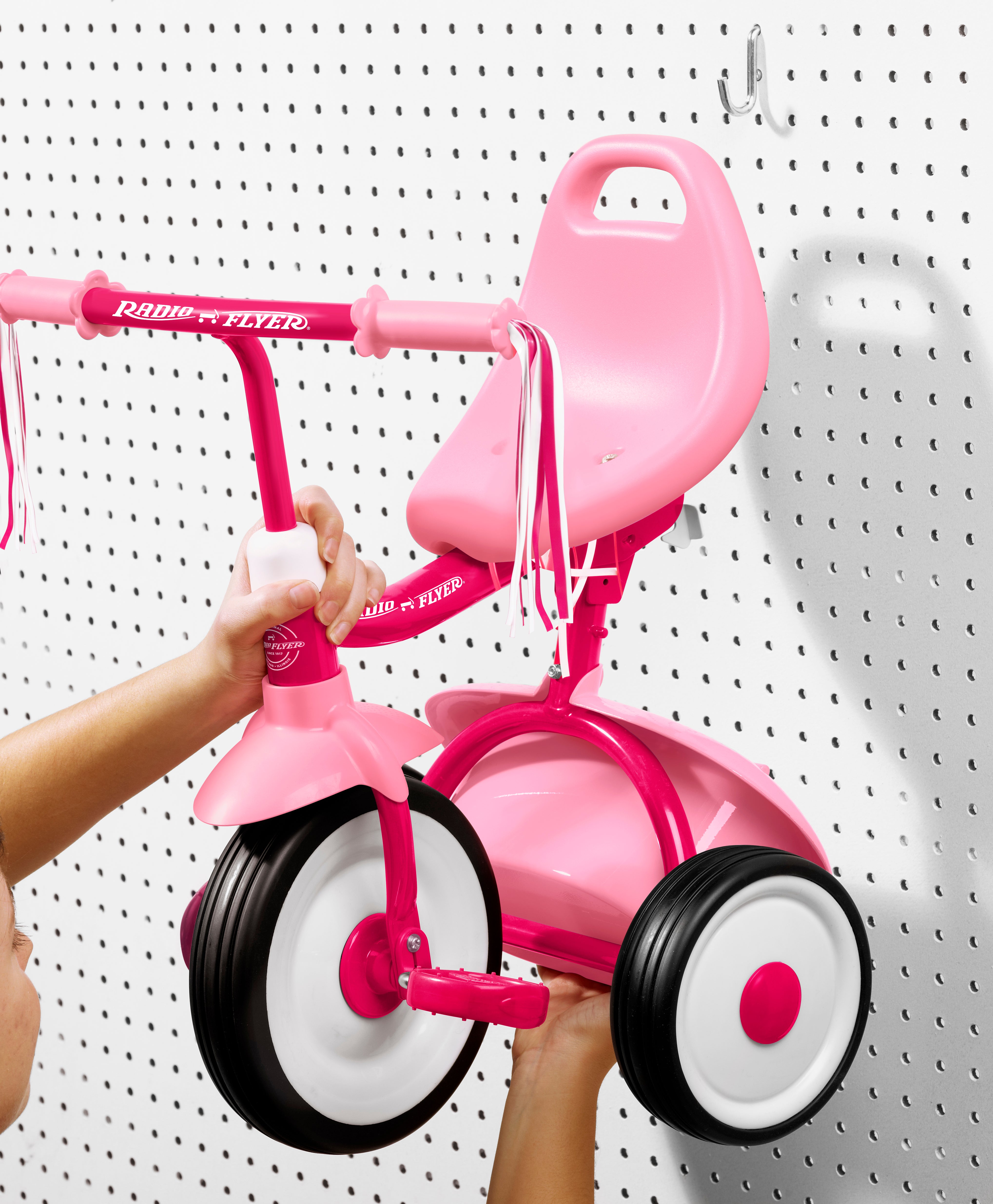 Classic Metal Tricycles with Old School Retro Style | Radio Flyer