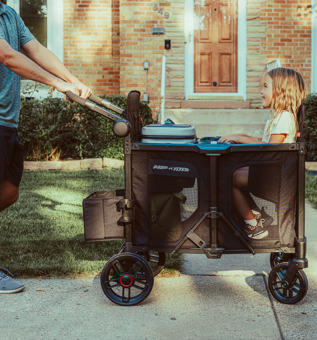 Red Wagons, Tricycles & Outdoor Toys | Radio Flyer