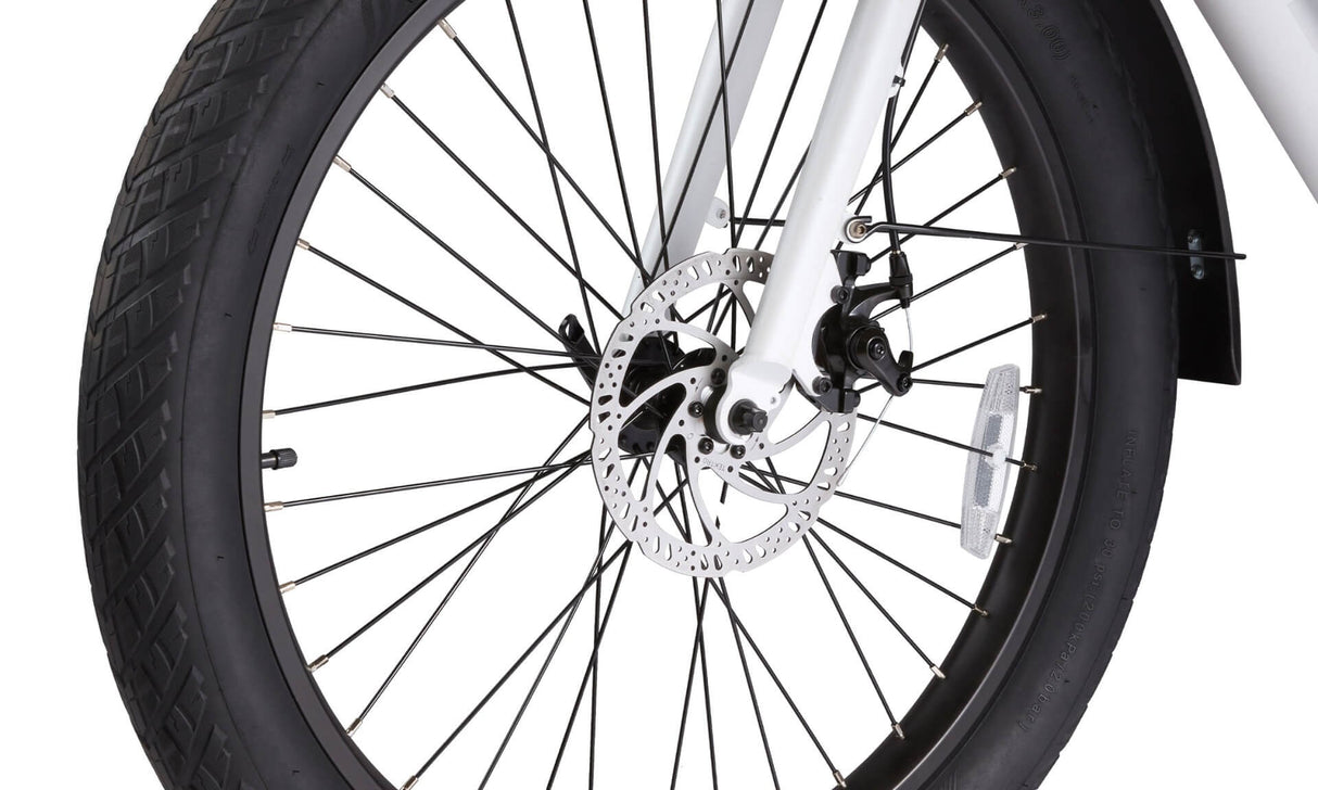 Flyer M880 White Medium